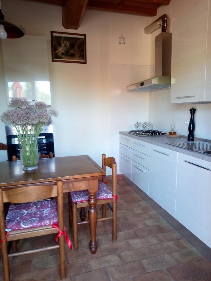 Az.Agricola Agriturismo La Locanda Di Lann Apartment Fucecchio Bagian luar foto